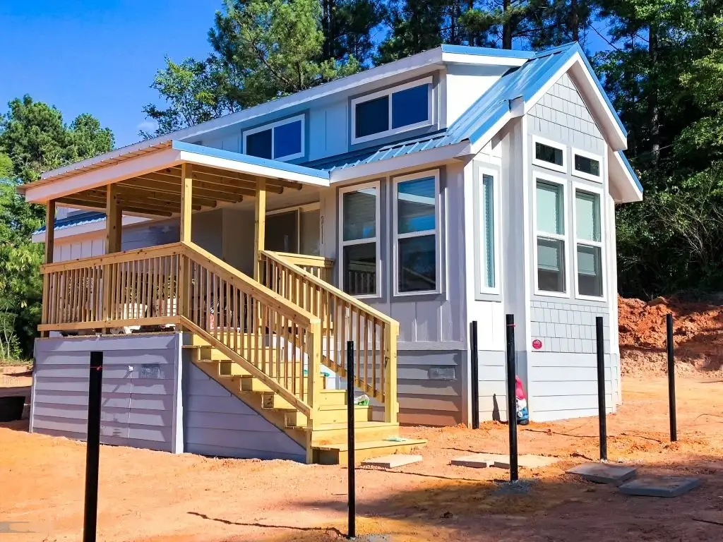 Tiny House Living Ontario