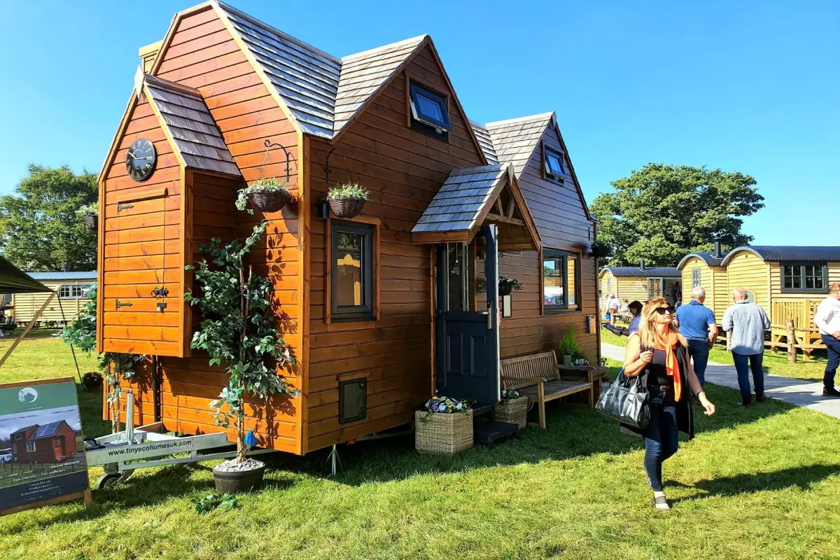 Tiny House Rentals In UK | Best 10 Eco-Friendly Holiday Ideas