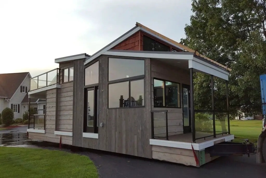 Tiny House 400 sq ft